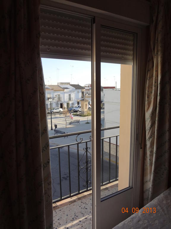 Hostal San Pedro Sanlúcar la Mayor المظهر الخارجي الصورة