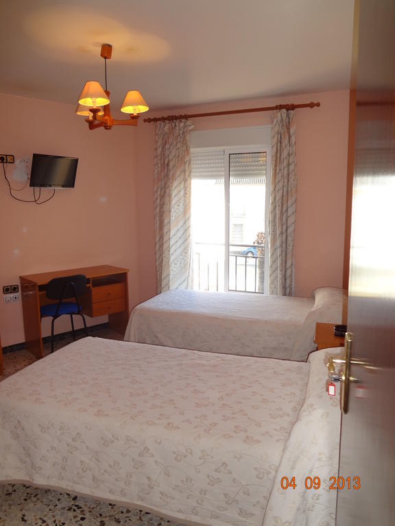 Hostal San Pedro Sanlúcar la Mayor المظهر الخارجي الصورة