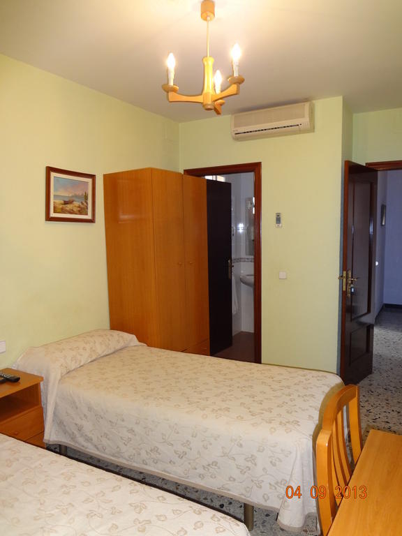Hostal San Pedro Sanlúcar la Mayor المظهر الخارجي الصورة